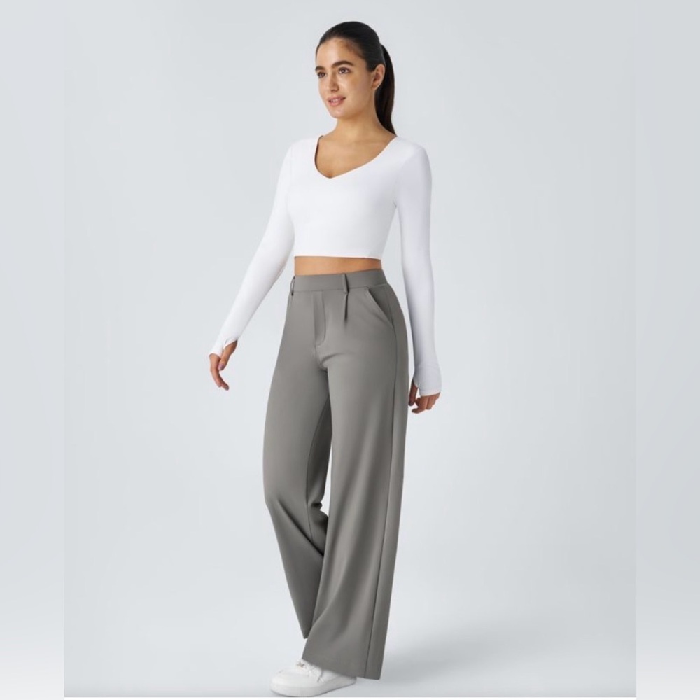 HALARA NWT Flex High Waisted Pleated Straight Leg Gray Women's Pants, Size XL.